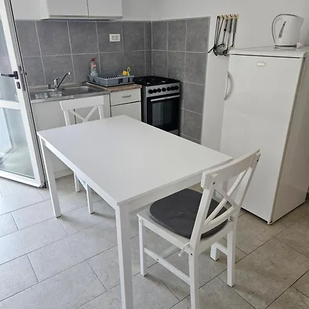 Niki's House Χβαρ